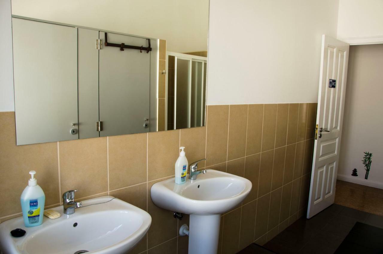 White Sun Hostel Lagos Exterior photo